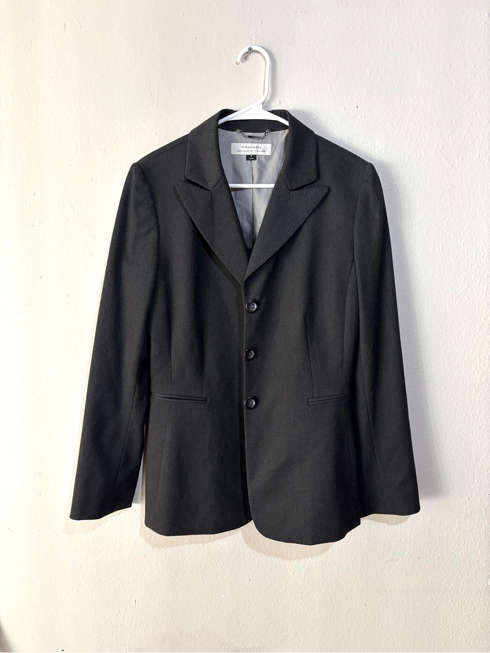 Tahari Arthur S Levine Charcoal Gray Women’s Size 8 Blazer Jacket EUC Office